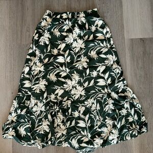 Abercrombie Linen-Blend Tiered Maxi Skirt Green Floral